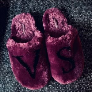 Victoria’s Secret gold label vintage slippers sz L